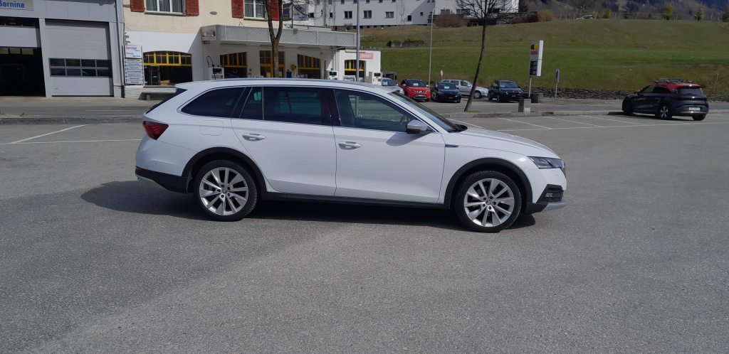 SKODA OCTAVIA SCOUT 2.0 TDI 4x4 DSG, Diesel, Occasion / Utilisé, Automatique - 6