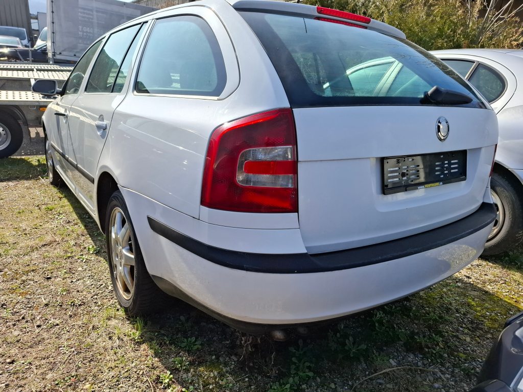 SKODA OCTAVIA 1.9 TDI 105 DPF Ambiente DSG, Diesel, Second hand / Used, Automatic - 2