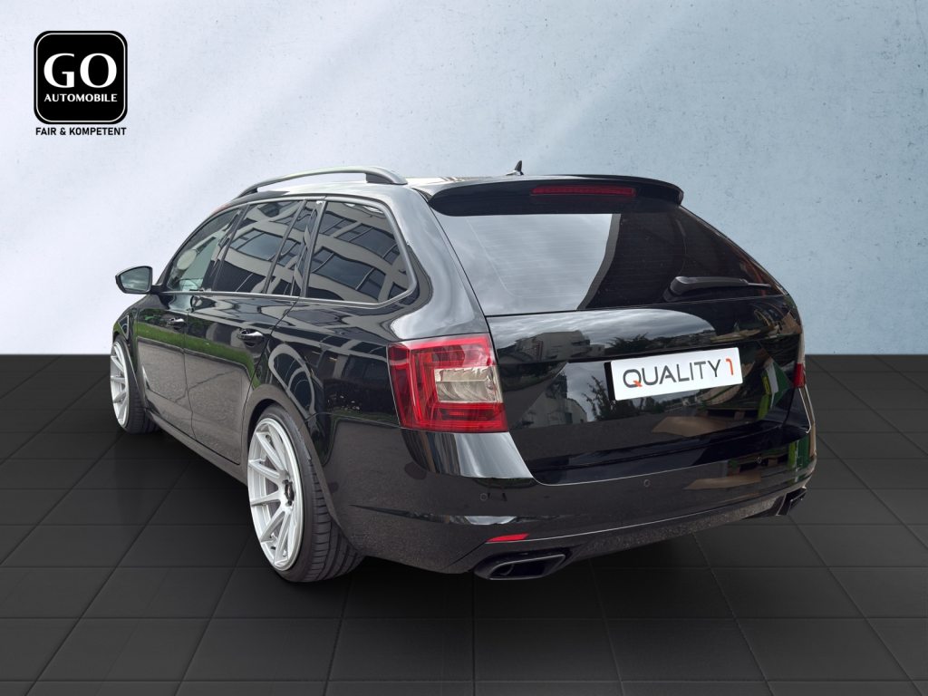 SKODA Octavia Combi 2.0 TSI RS *SPEZIAL*Green Pearl*, Petrol, Second hand / Used, Automatic - 5