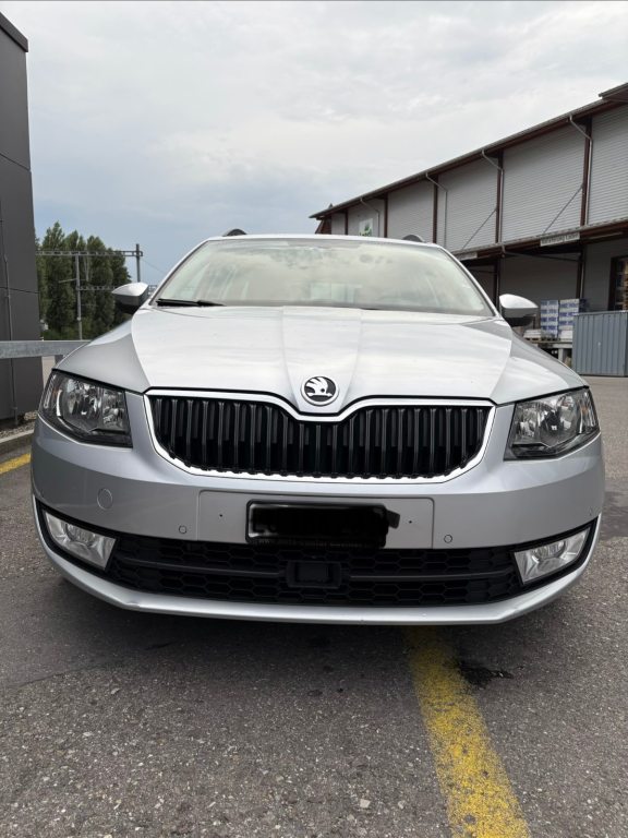 SKODA OCTAVIA 1.6 TDI 110 Ambition DSG