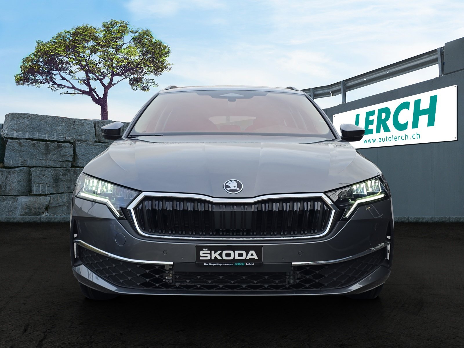 SKODA Octavia Combi 1.5 TSI mHEV DSG Selection, Mild-Hybrid Petrol/Electric, Ex-demonstrator, Automatic - 2