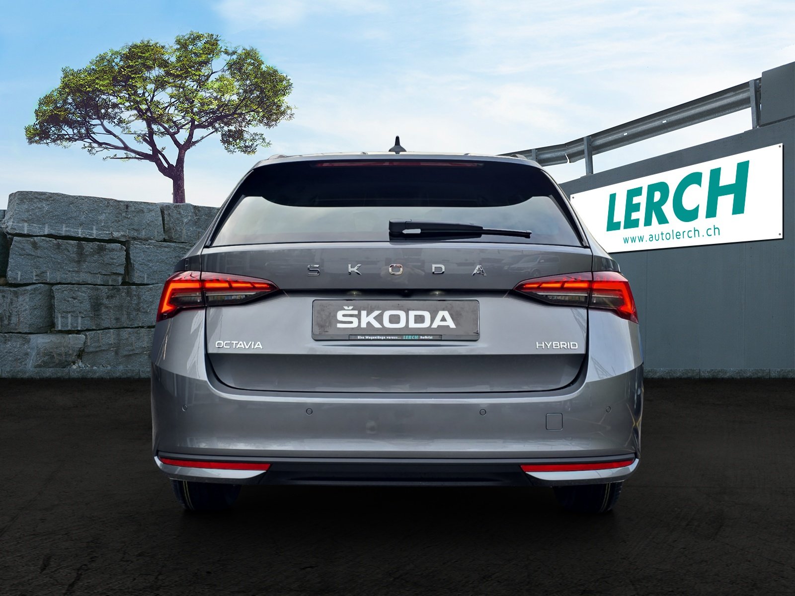 SKODA Octavia Combi 1.5 TSI mHEV DSG Selection, Mild-Hybrid Petrol/Electric, Ex-demonstrator, Automatic - 5