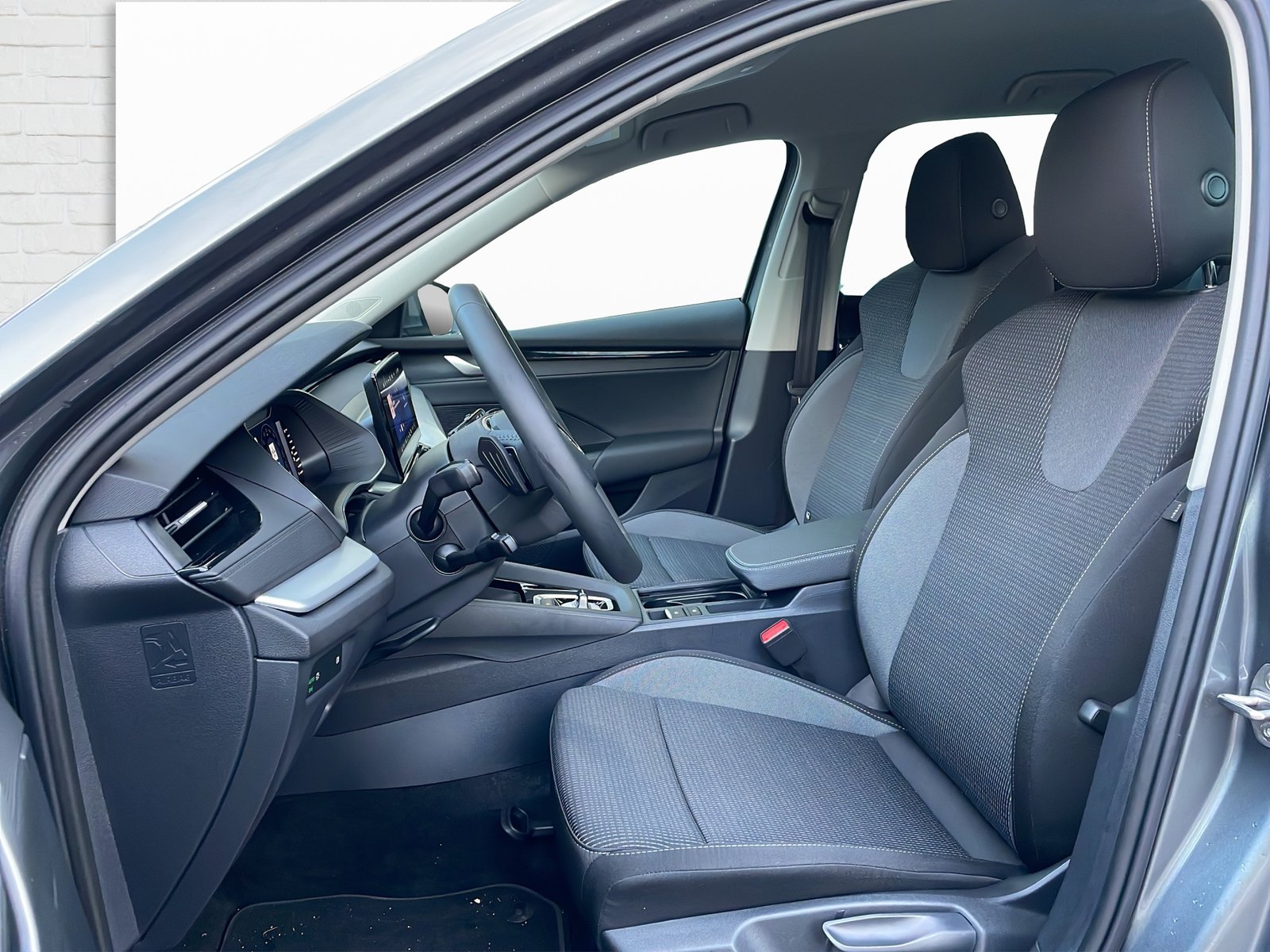 SKODA Octavia Combi 1.5 TSI Selection DSG, Mild-Hybrid Benzin/Elektro, Vorführwagen, Automatik - 4