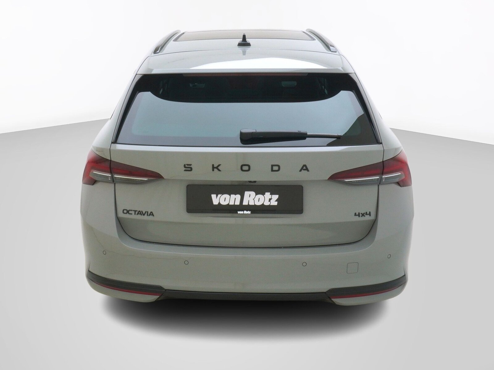 SKODA Octavia 2.0 TSI SportLine 4x4 DSG, Petrol, Ex-demonstrator, Automatic - 3
