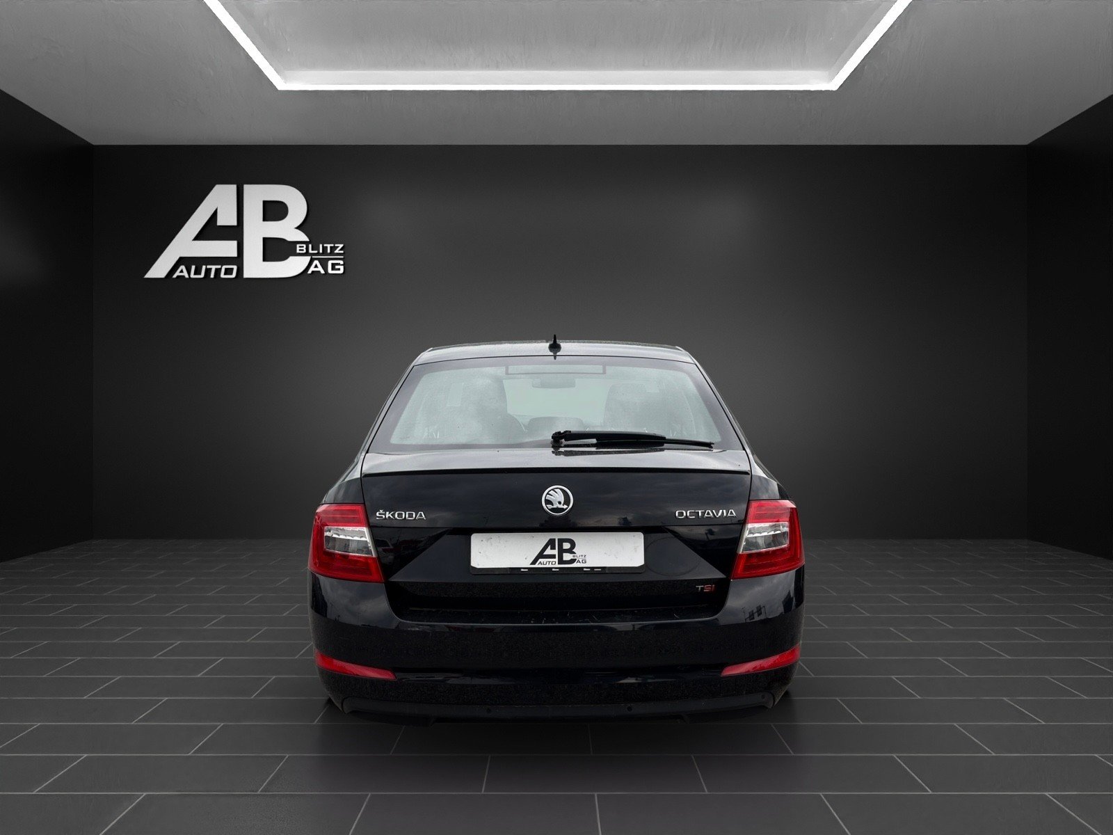 SKODA Octavia 1.8 TSI Elegance Limousine DSG mit 180 PS, Benzina, Occasioni / Usate, Automatico - 4