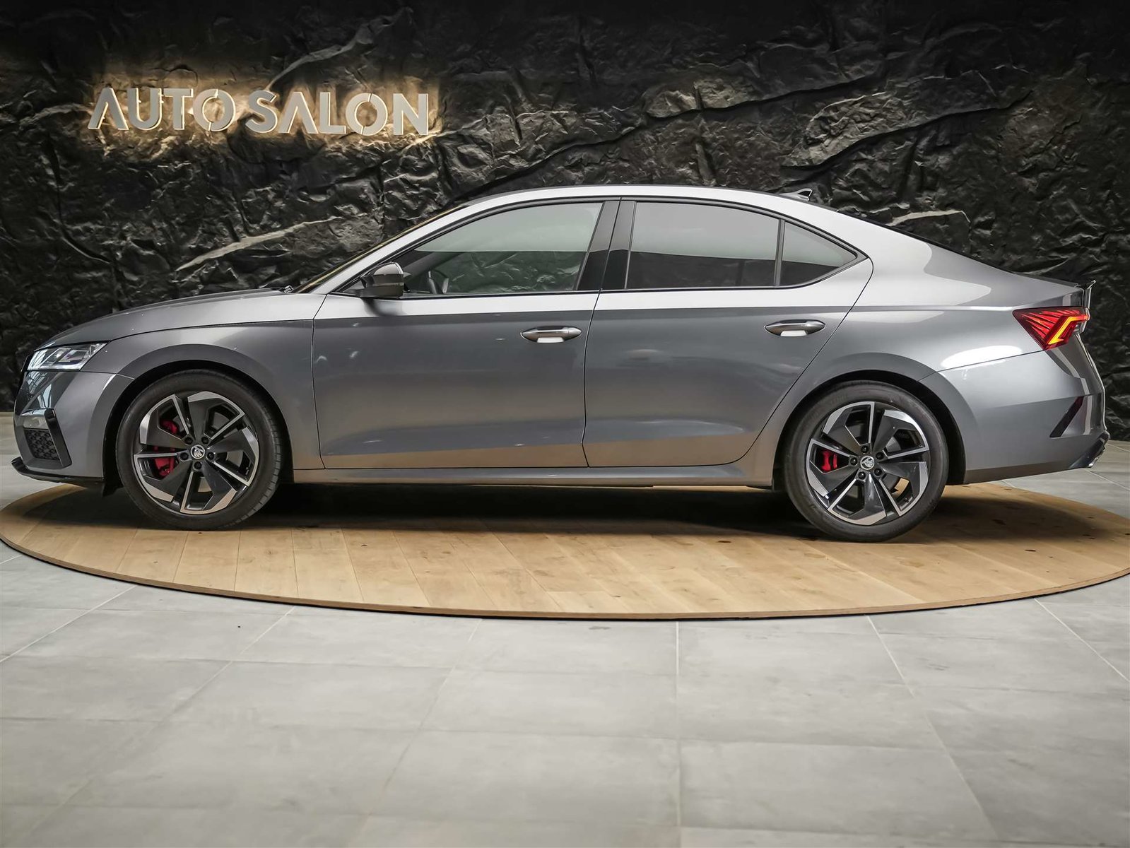 SKODA Octavia 2.0 TSI DSG RS *Limousine*, Essence, Occasion / Utilisé, Automatique - 2