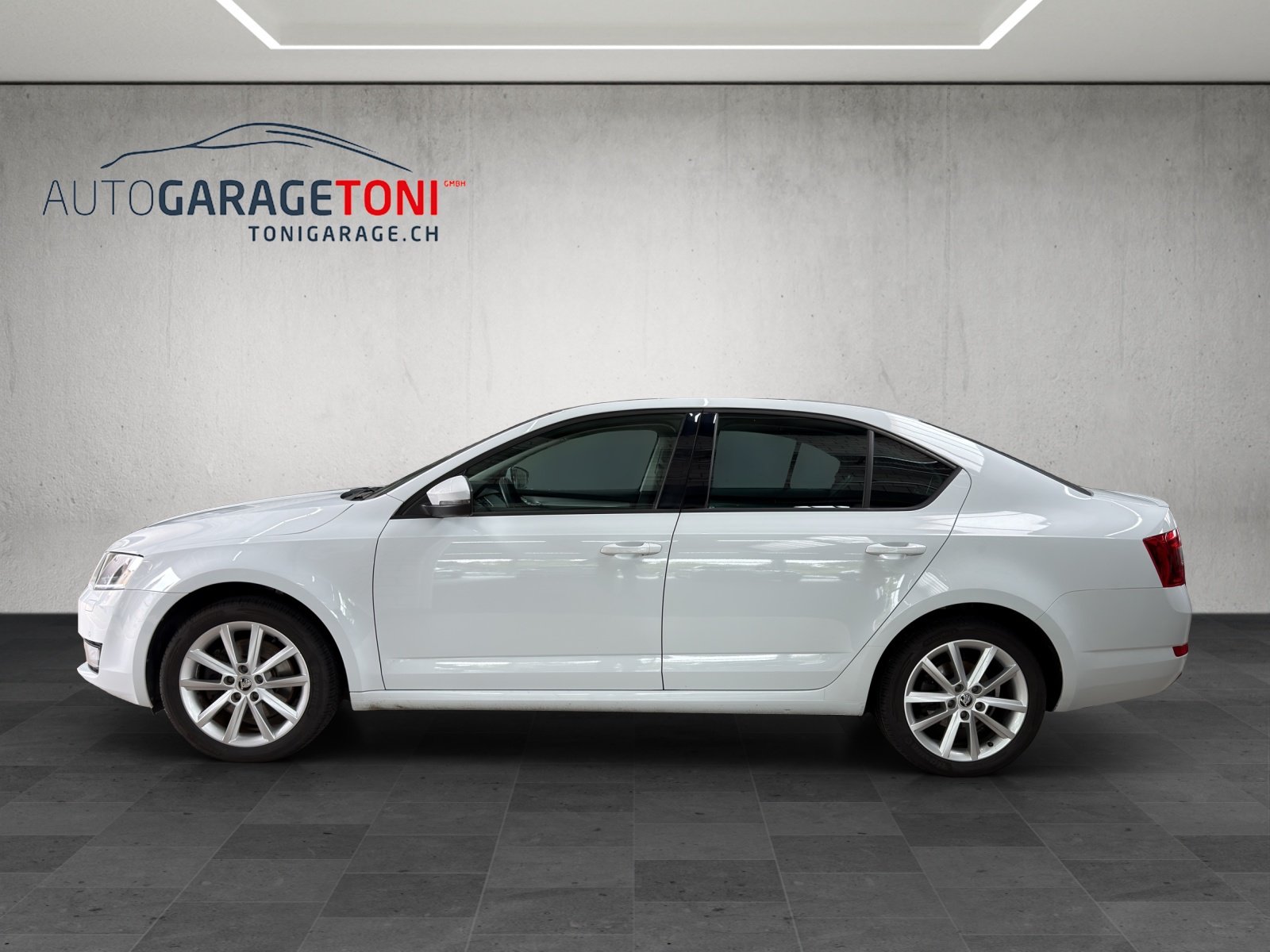 SKODA Octavia 1.8 TSI Elegance 4x4 DSG, Benzin, Occasion / Gebraucht, Automatik - 4