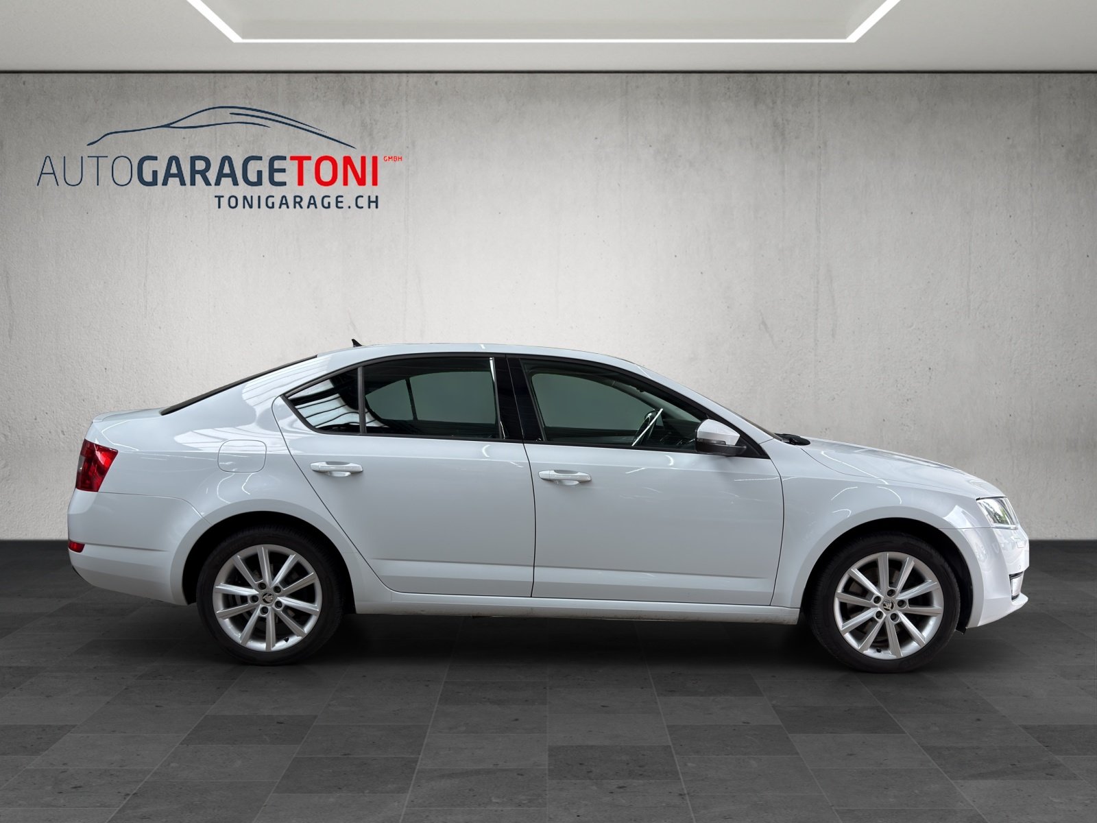 SKODA Octavia 1.8 TSI Elegance 4x4 DSG, Benzin, Occasion / Gebraucht, Automatik - 5