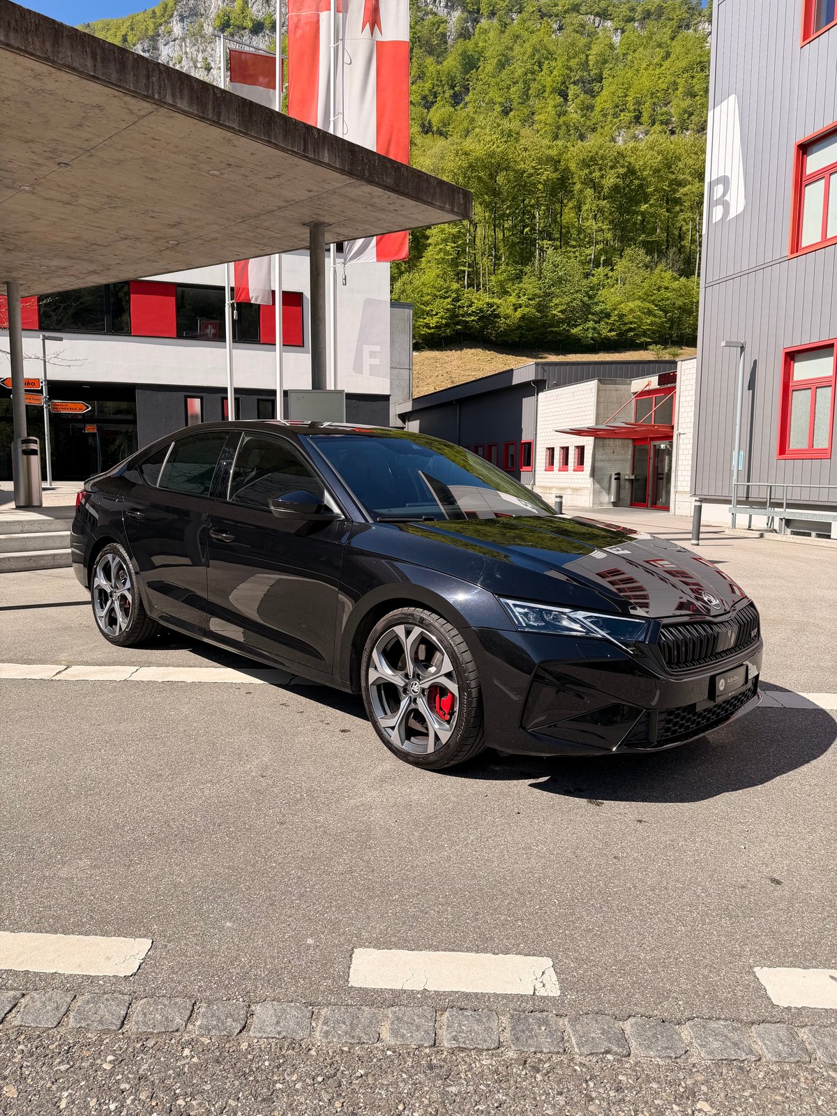 SKODA OCTAVIA 2.0 TSI DSG RS Limousine, Essence, Occasion / Utilisé, Automatique - 2