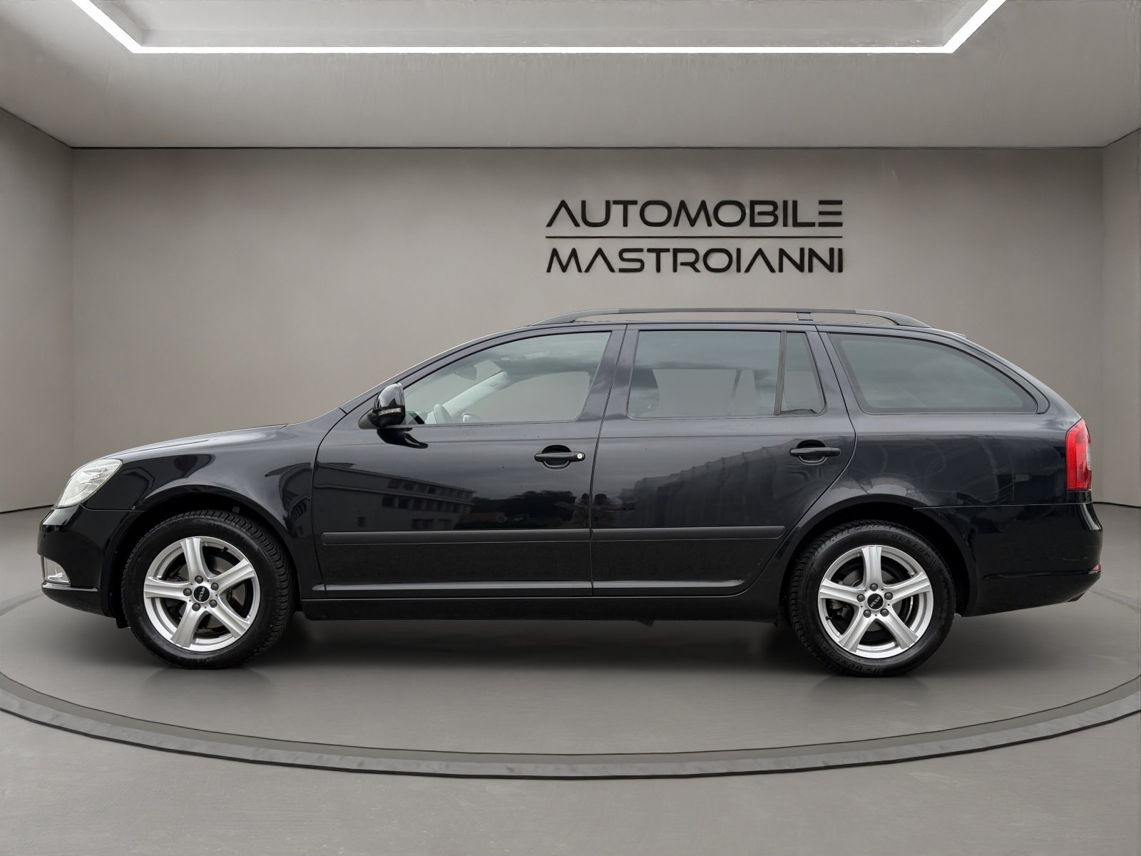 SKODA Octavia 1.6 TDI Ambition DSG, Diesel, Occasion / Gebraucht, Automatik - 4