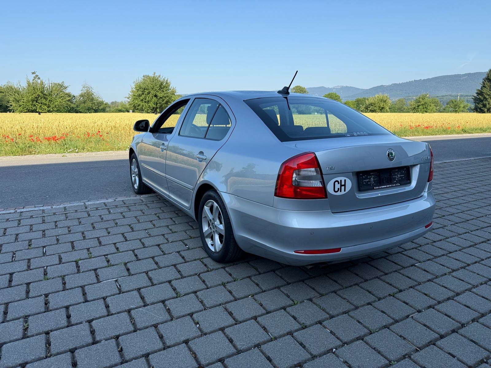 SKODA Octavia 1.4 TSI Elegance DSG, Petrol, Second hand / Used, Automatic - 5