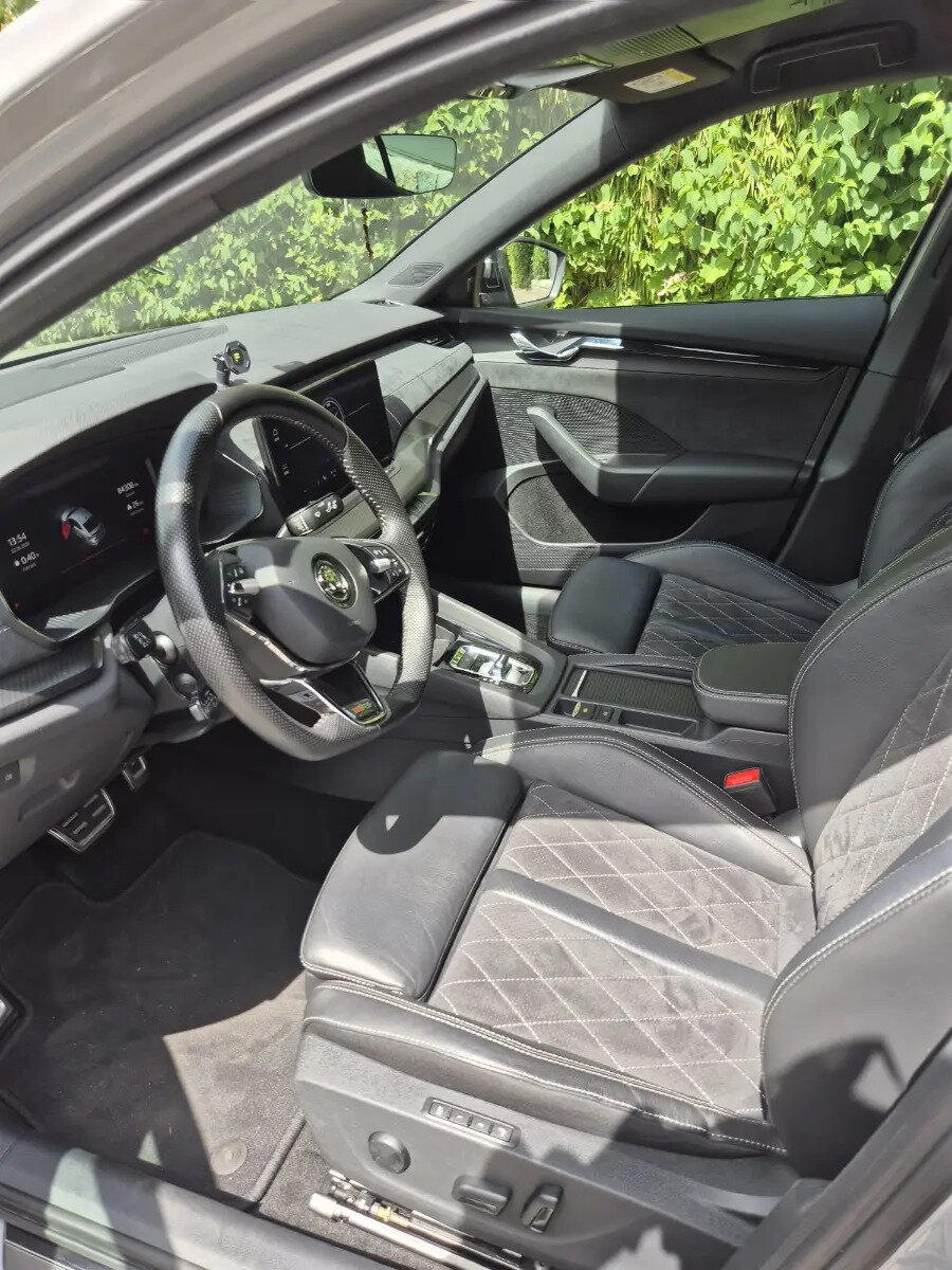 SKODA Octavia 2.0 TSI RS DSG, Benzin, Occasion / Gebraucht, Automatik - 6