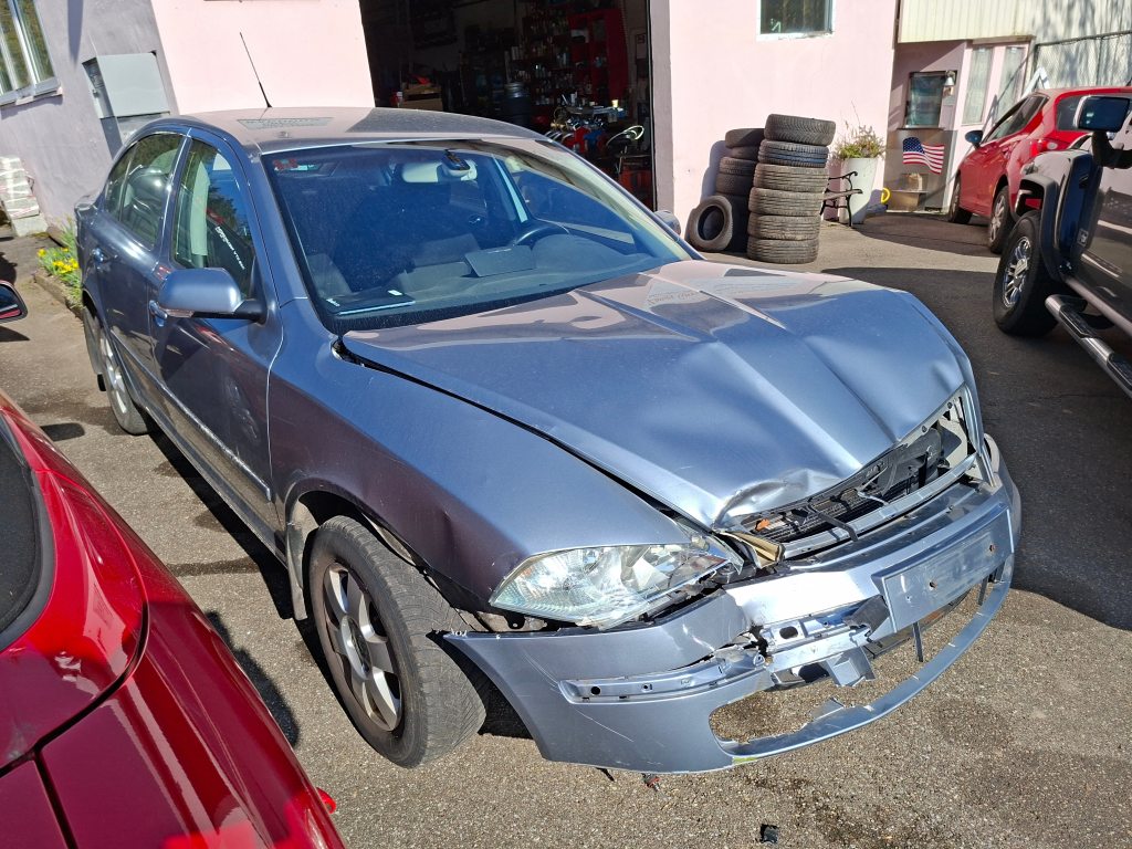 SKODA OCTAVIA 2.0 FSI 150 Ambiente, Benzina, Occasioni / Usate, Manuale - 4