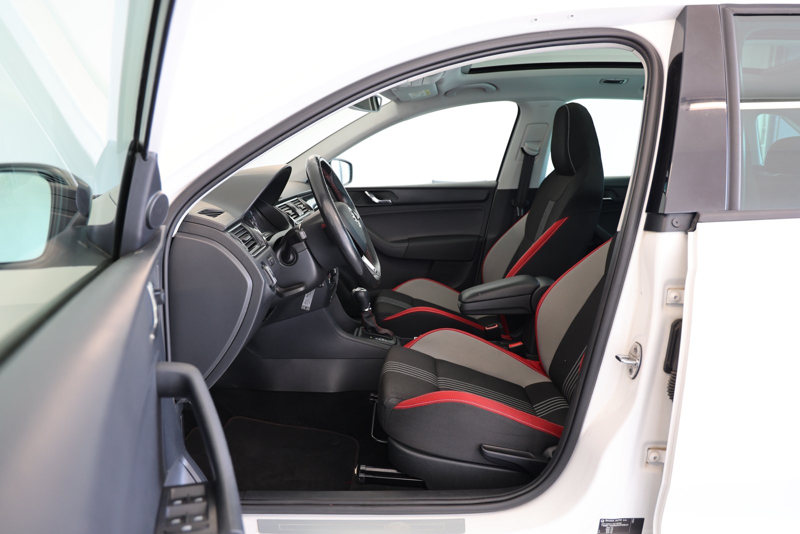 SKODA Rapid Spaceback 1.4 TSI Monte Carlo DSG, Essence, Occasion / Utilisé, Automatique - 6