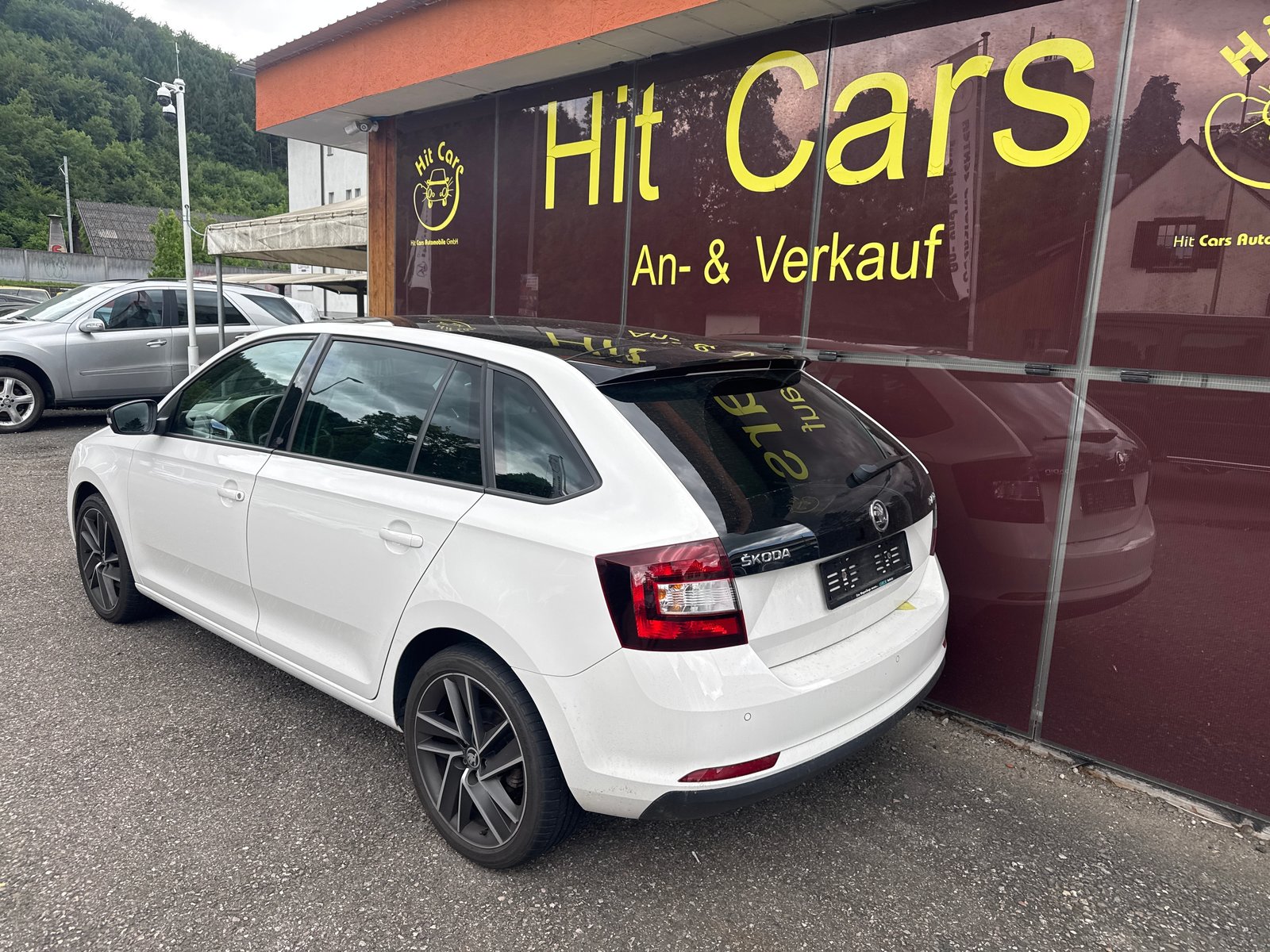 SKODA Rapid Spaceback 1.2 TSI Ambition, Benzin, Occasion / Gebraucht, Handschaltung - 2