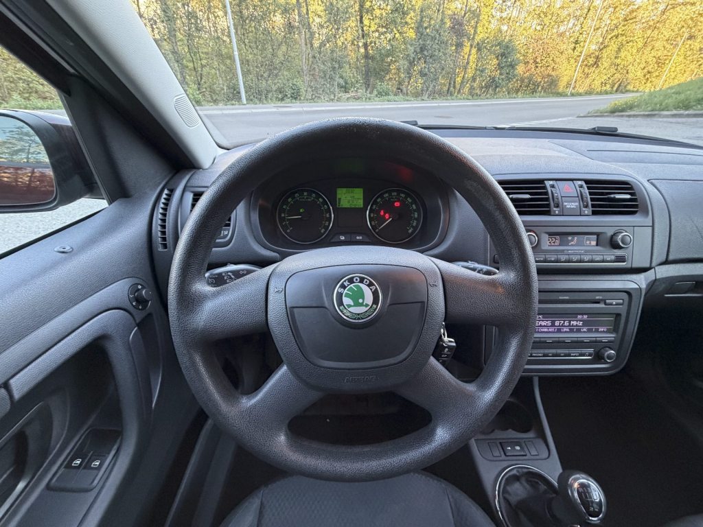 SKODA Roomster 1.6 TDI CR 105 Scout, Diesel, Occasion / Gebraucht, Handschaltung - 7