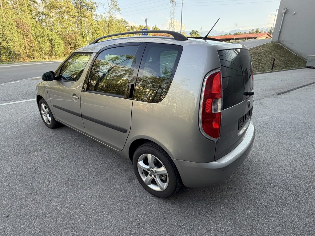 SKODA 1.2 TSI 105 Ambition DSG, Essence, Occasion / Utilisé, Automatique - 4