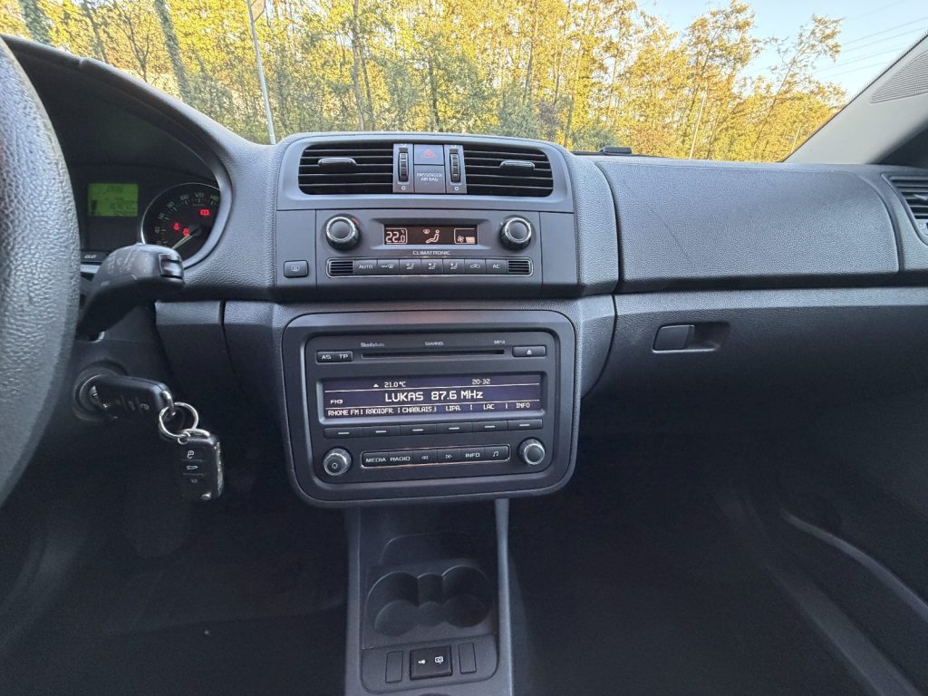 SKODA Roomster 1.6 TDI CR 105 Scout, Diesel, Occasion / Gebraucht, Handschaltung - 6