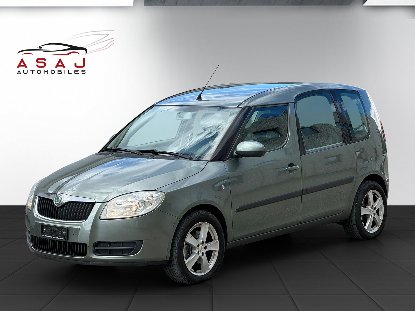 SKODA Roomster 1.9 TDI Style, Diesel, Second hand / Used, Manual - 3