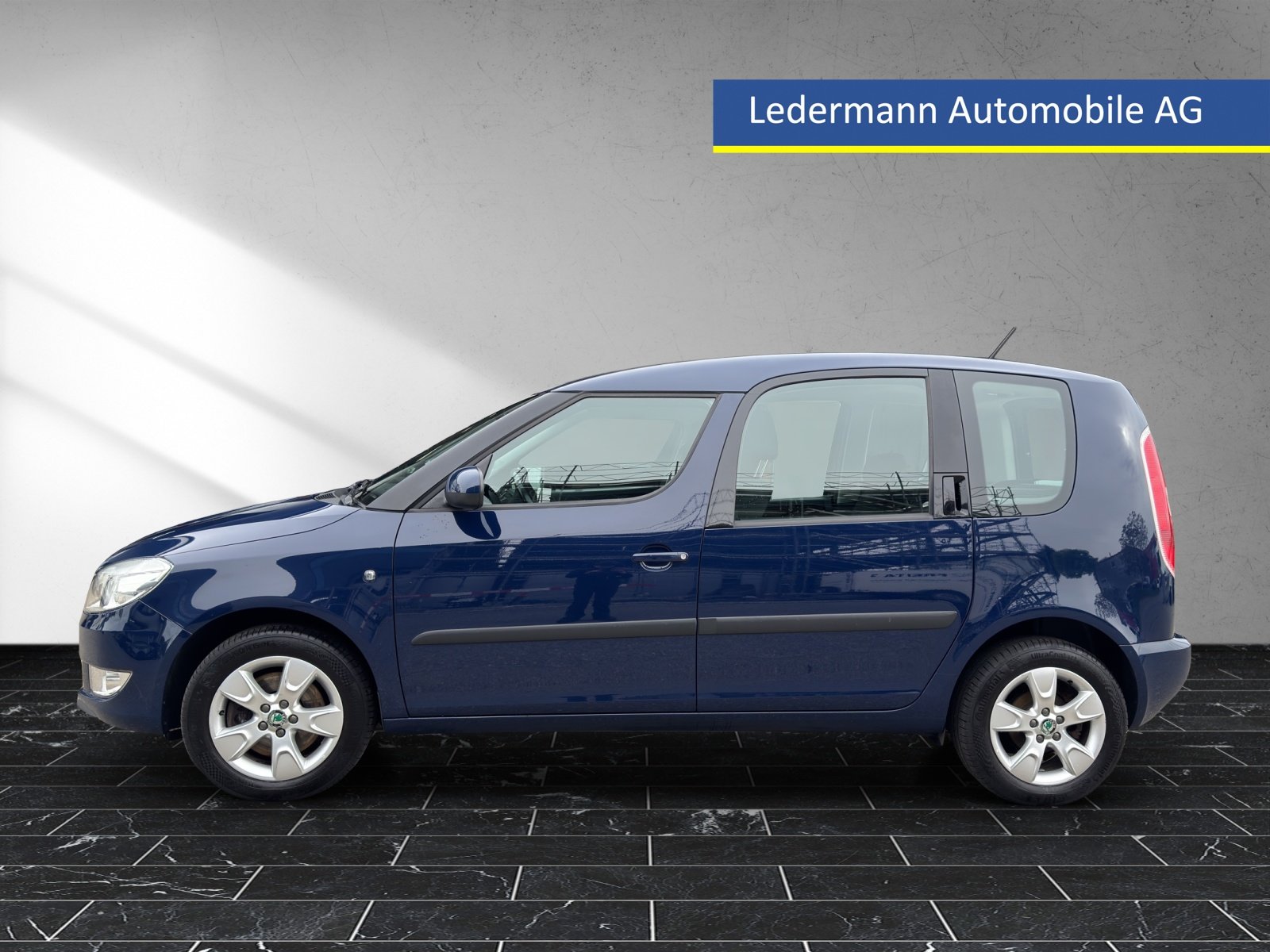 SKODA Roomster 1.2 TSI Ambition, Petrol, Second hand / Used, Manual - 2
