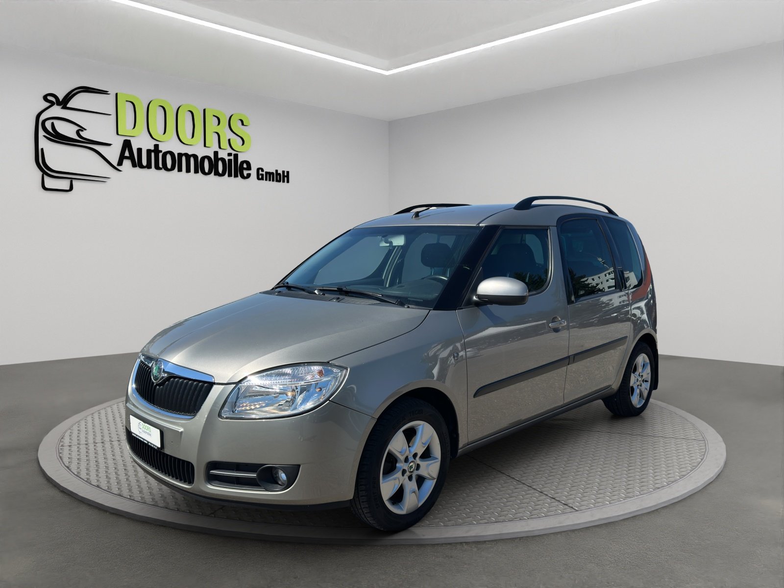 SKODA Roomster 1.6 Style, Petrol, Second hand / Used, Manual - 3