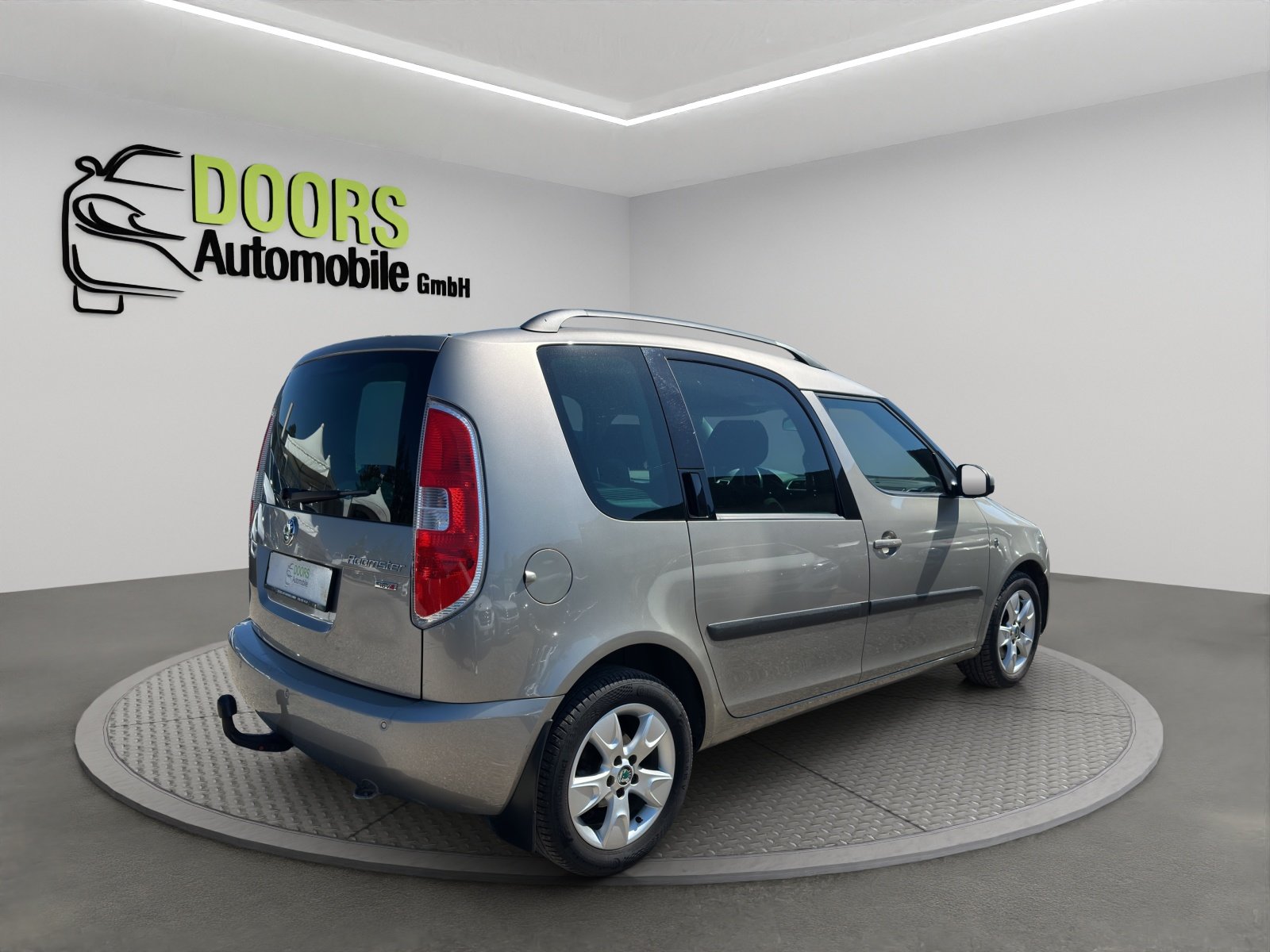 SKODA Roomster 1.6 Style, Petrol, Second hand / Used, Manual - 4