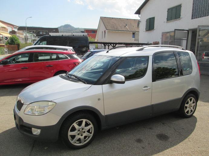 SKODA Roomster 1.6 Scout Automatic, Essence, Occasion / Utilisé, Automatique