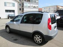 SKODA Roomster 1.6 Scout Automatic, Essence, Occasion / Utilisé, Automatique - 3