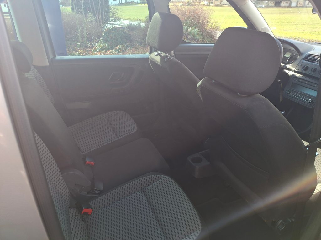 SKODA ROOMSTER 1.2 TSI Family, Petrol, Second hand / Used, Manual - 6