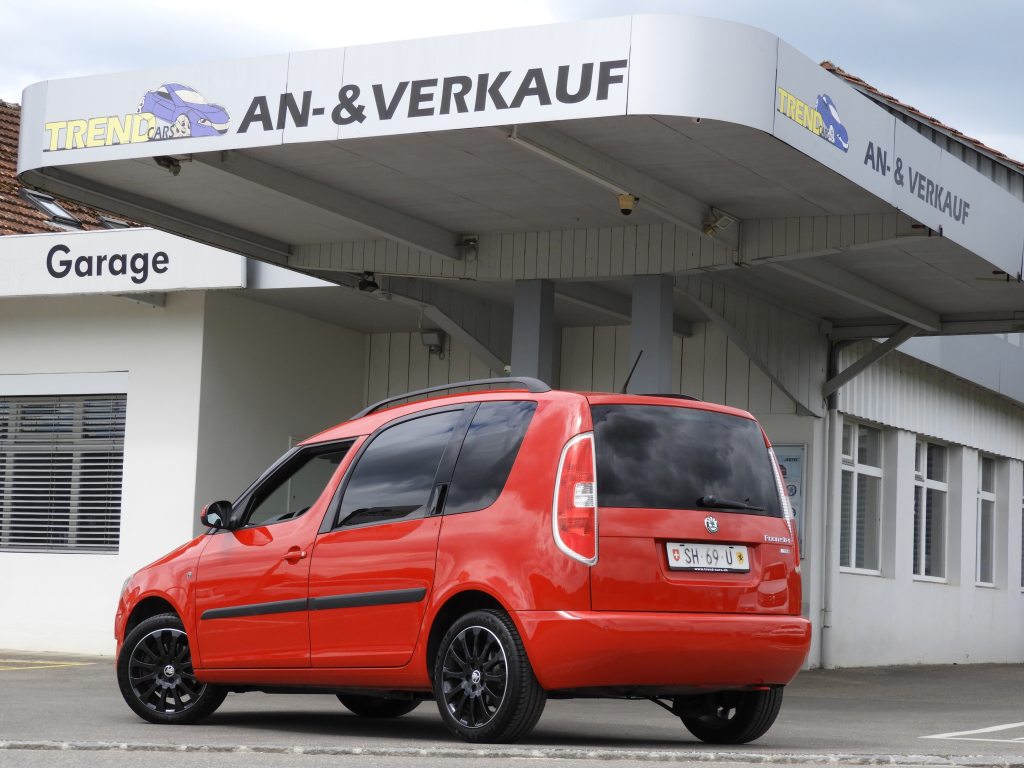 SKODA ROOMSTER 1.2 TSI 105 Ambition DSG, Petrol, Second hand / Used, Automatic - 3