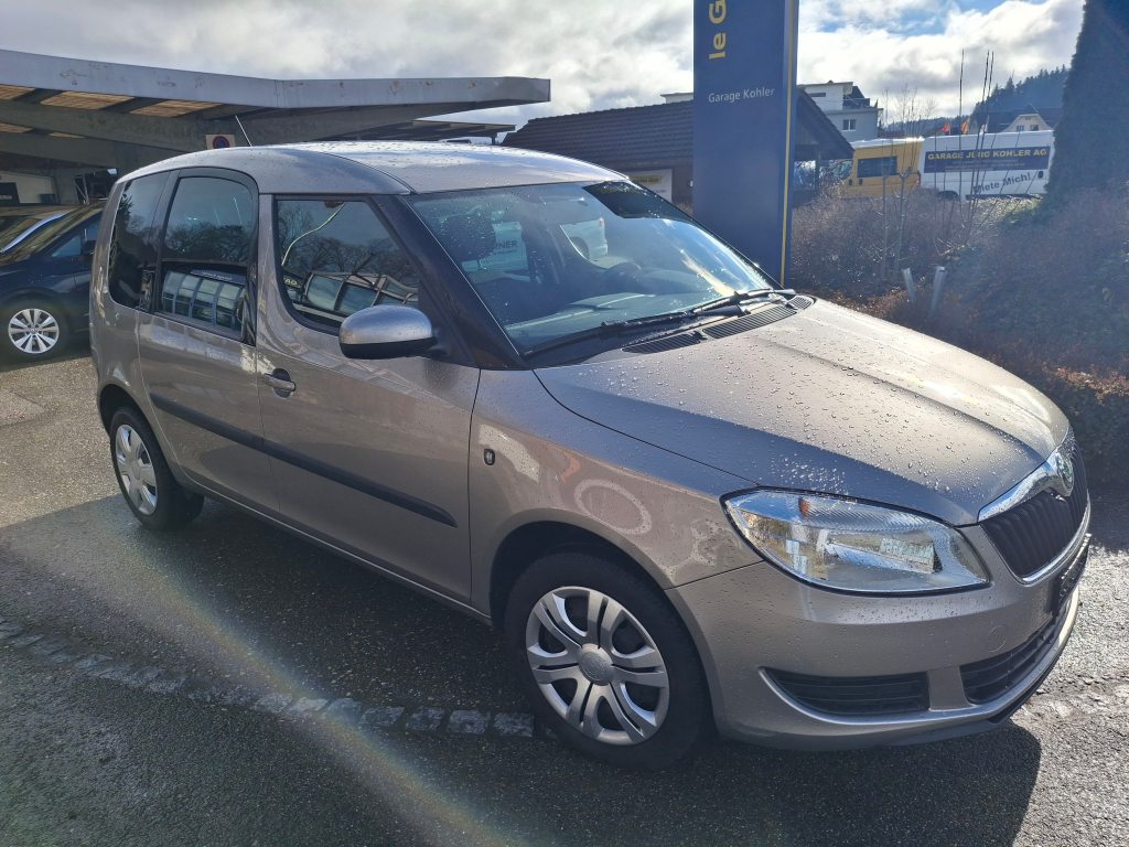 SKODA ROOMSTER 1.2 TSI Family, Petrol, Second hand / Used, Manual - 2