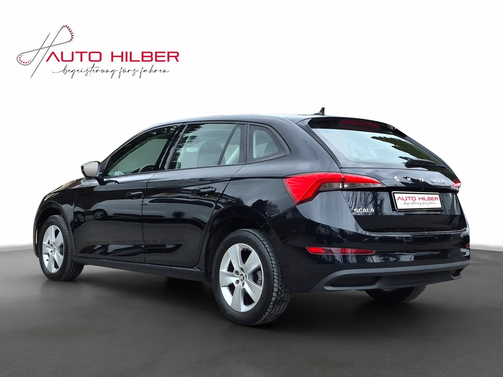 SKODA Scala 1.5 TSI ACT Ambition DSG, Petrol, Second hand / Used, Automatic - 4