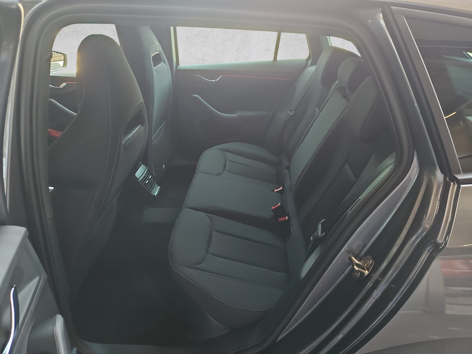 SKODA Scala 1.0 TSI Dynamic DSG, Petrol, Ex-demonstrator, Automatic - 7