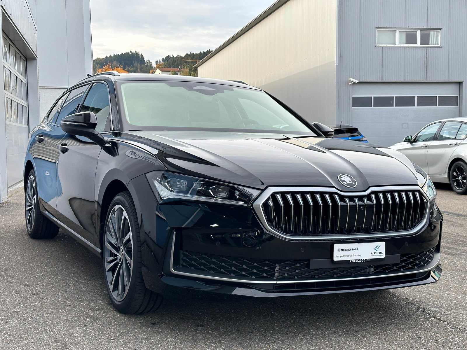 SKODA Superb Combi 1.5 TSI PHEV L&K DSG * 5Jahre Garantie*, Plug-in-Hybrid Benzina/Elettrica, Auto nuove, Automatico - 3