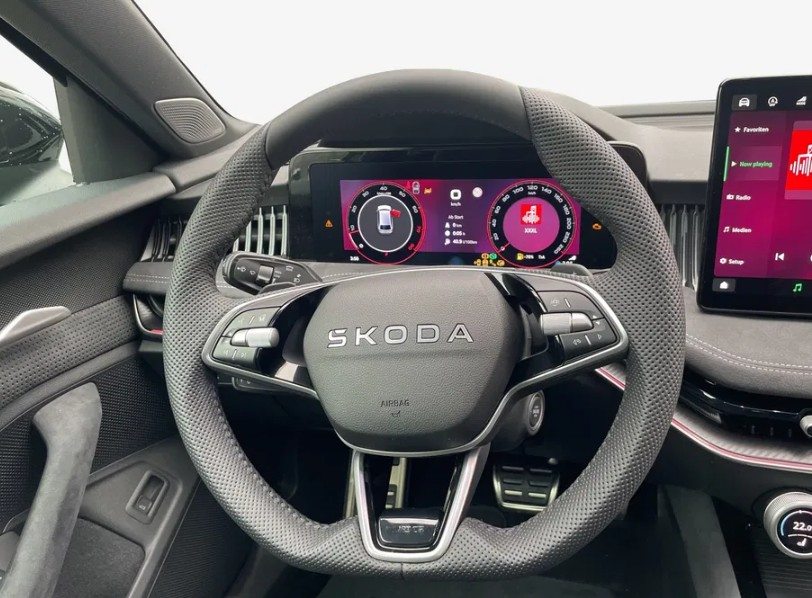 SKODA Superb Sportline, Essence, Voiture nouvelle, Automatique - 6