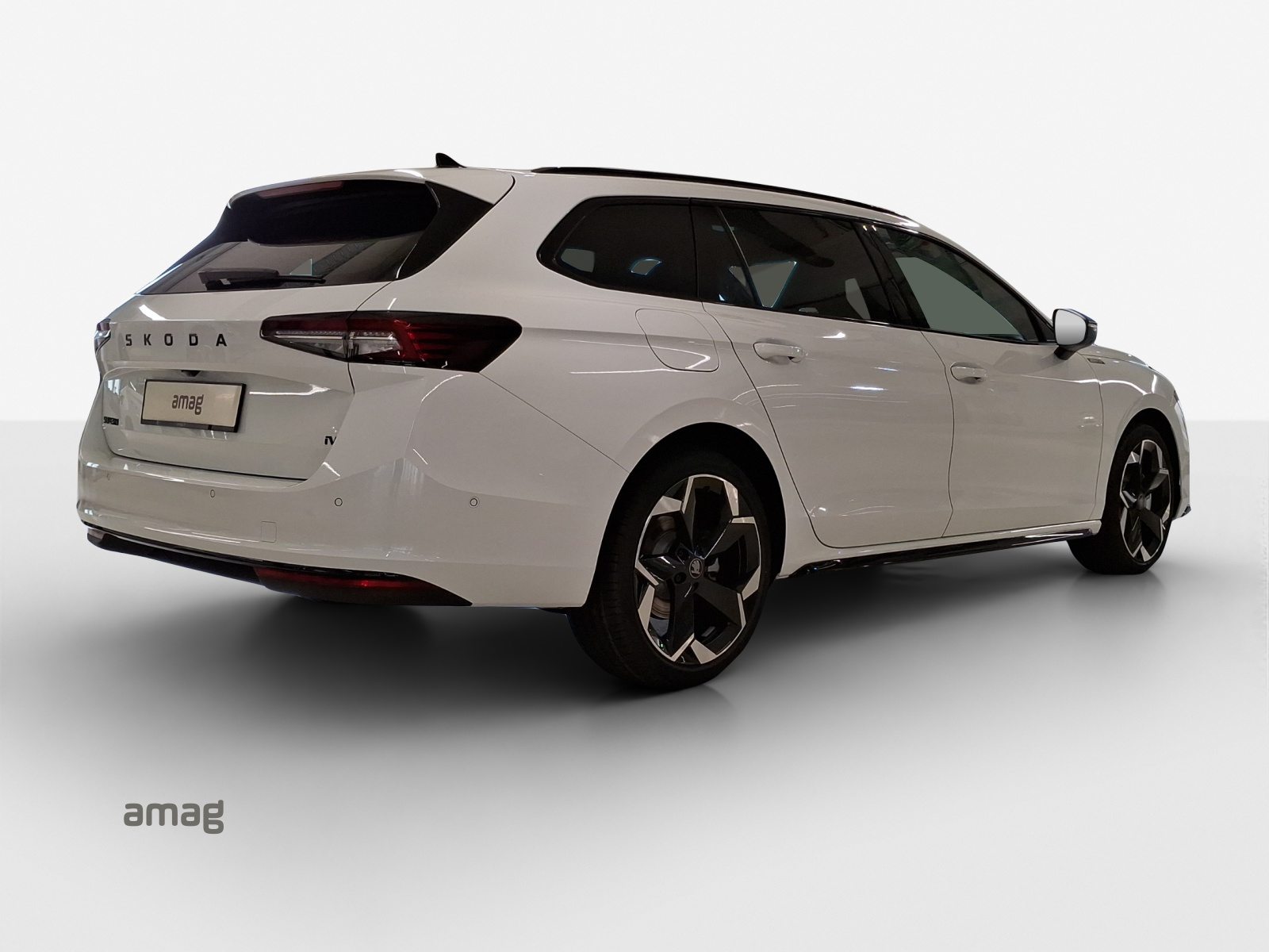 SKODA Superb iV Sportline, Hybride Intégral Essence/Électricité, Voiture nouvelle, Automatique - 5
