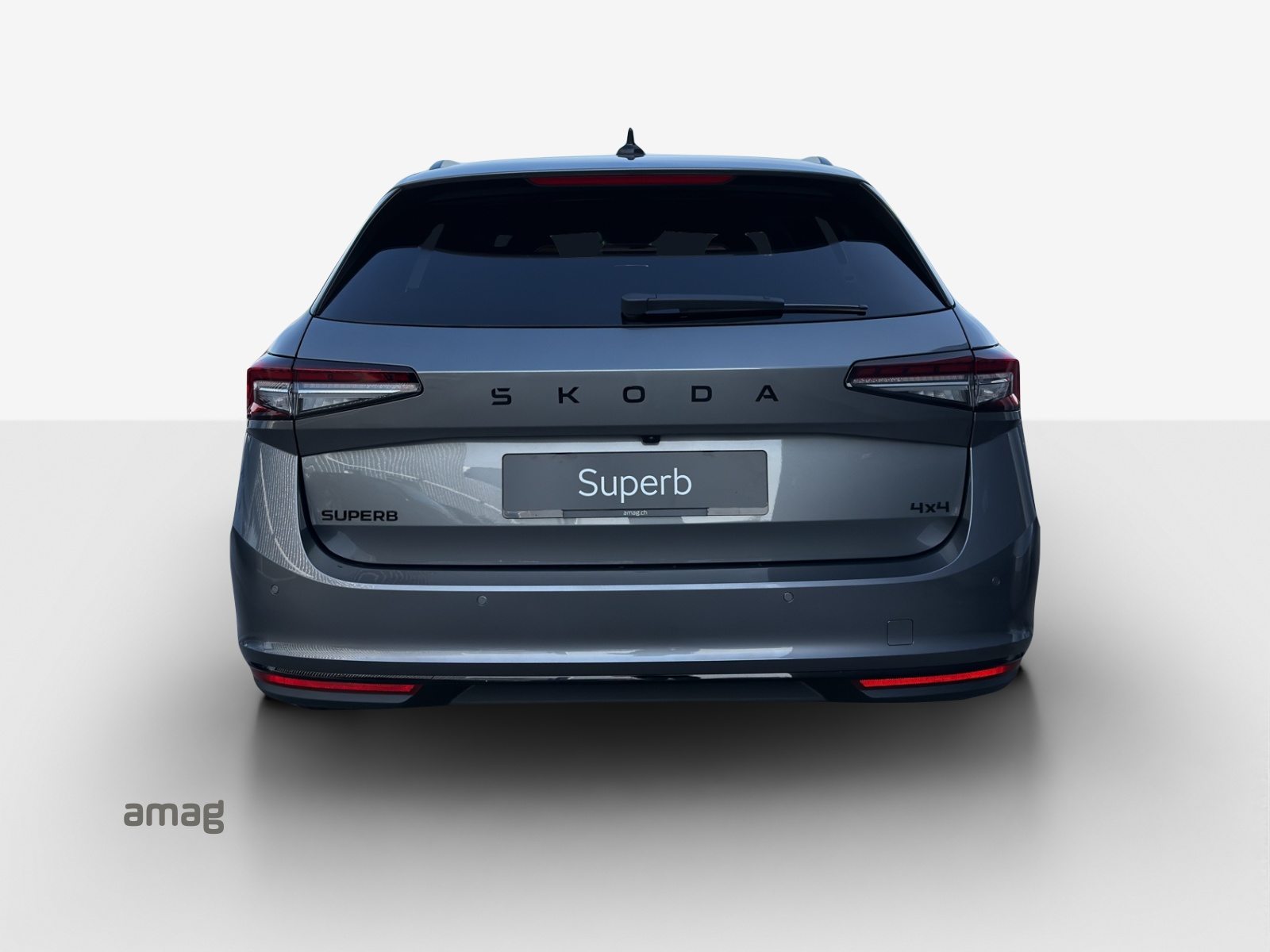 SKODA Superb Sportline, Petrol, New car, Automatic - 4