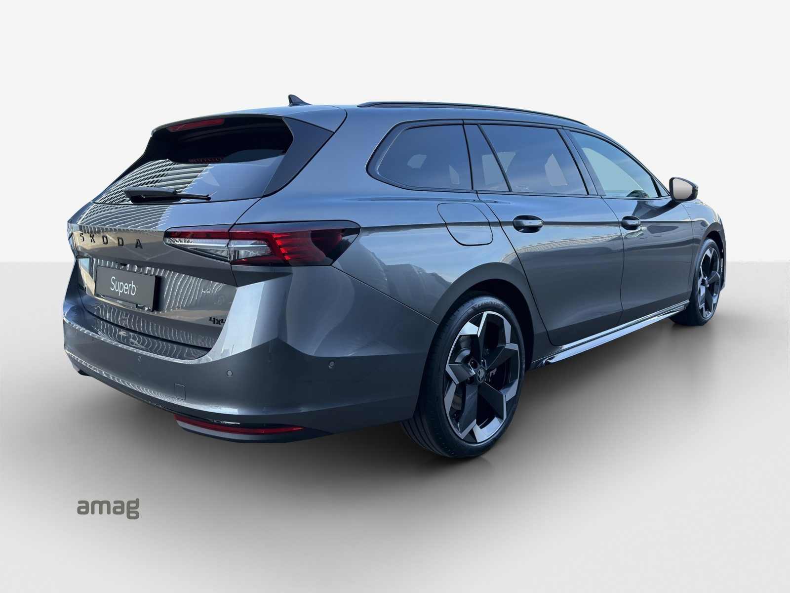 SKODA Superb Sportline, Petrol, New car, Automatic - 5