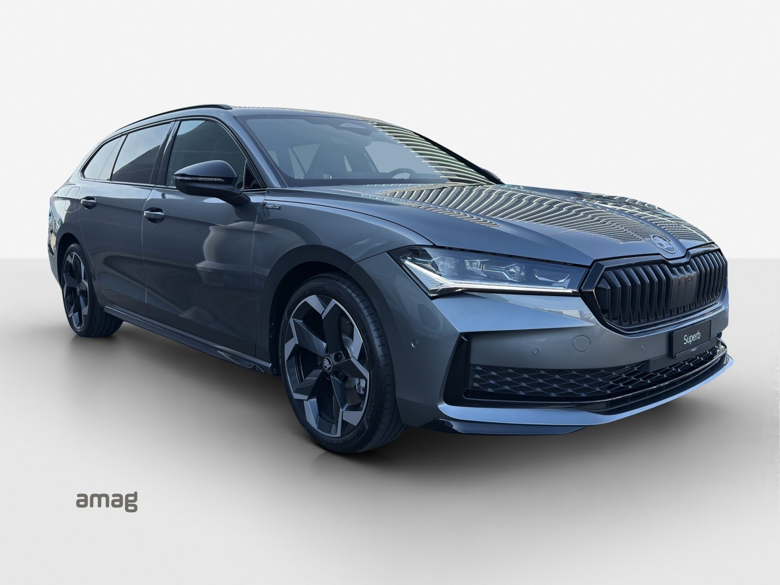 SKODA Superb Sportline, Petrol, New car, Automatic - 6