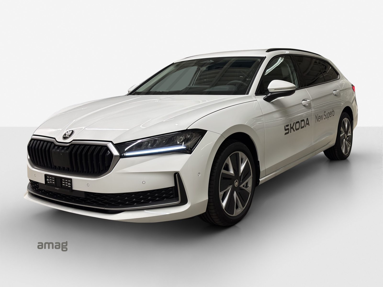 SKODA Superb Selection, Diesel, New car, Automatic - 2