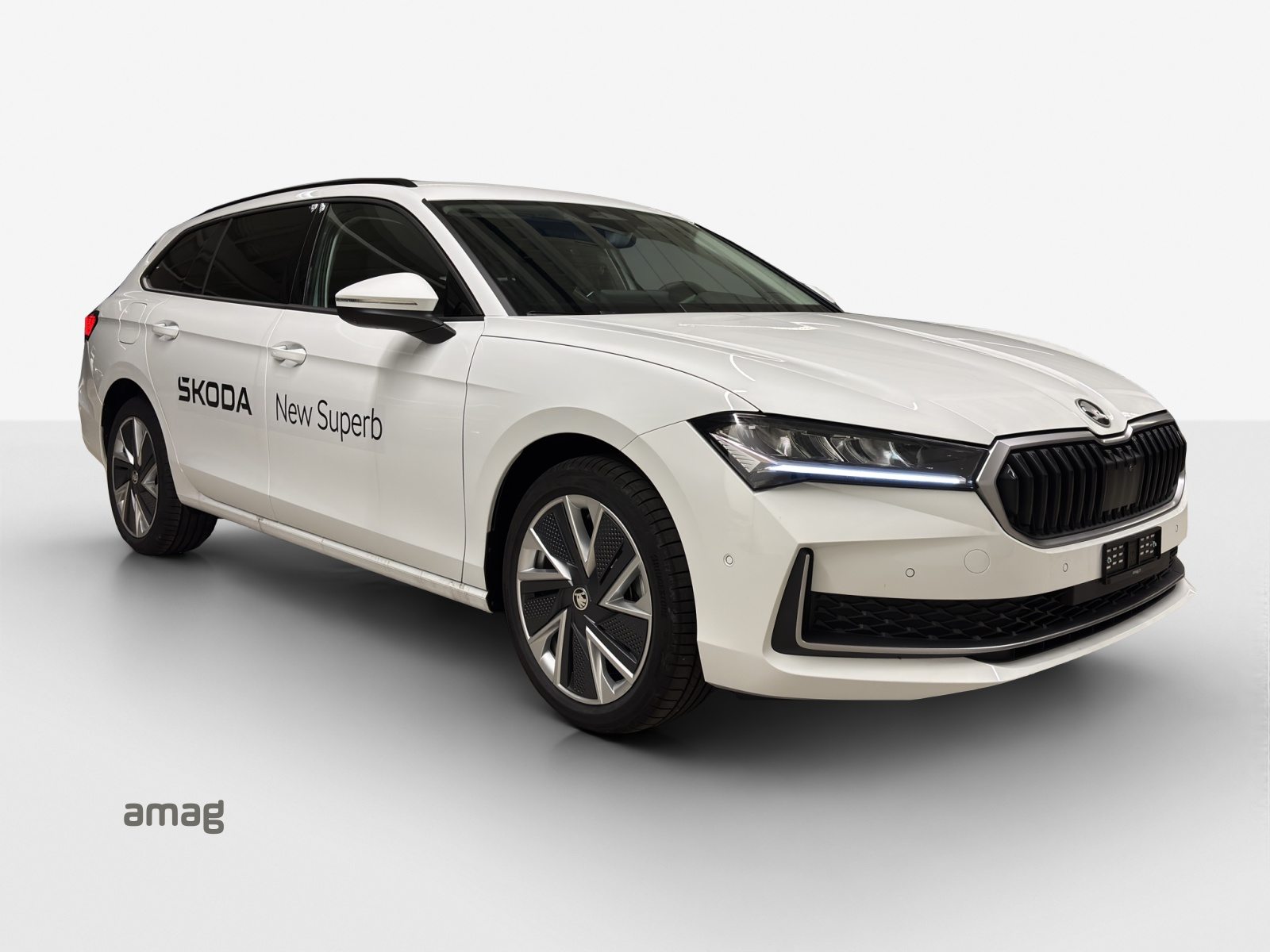 SKODA Superb Selection, Diesel, New car, Automatic - 7