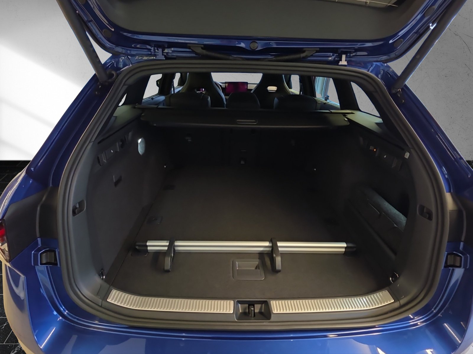 SKODA Superb Combi 2.0 TSI Sportline 4x4 DSG, Essence, Voiture nouvelle, Automatique - 5