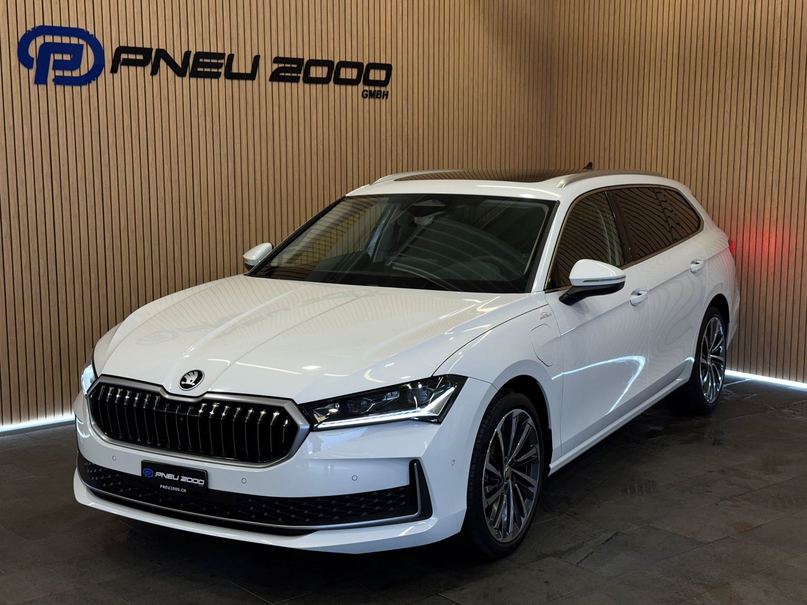 SKODA Superb Combi 1.5 TSI PHEV LK DSG * 5Jahre Garantie*