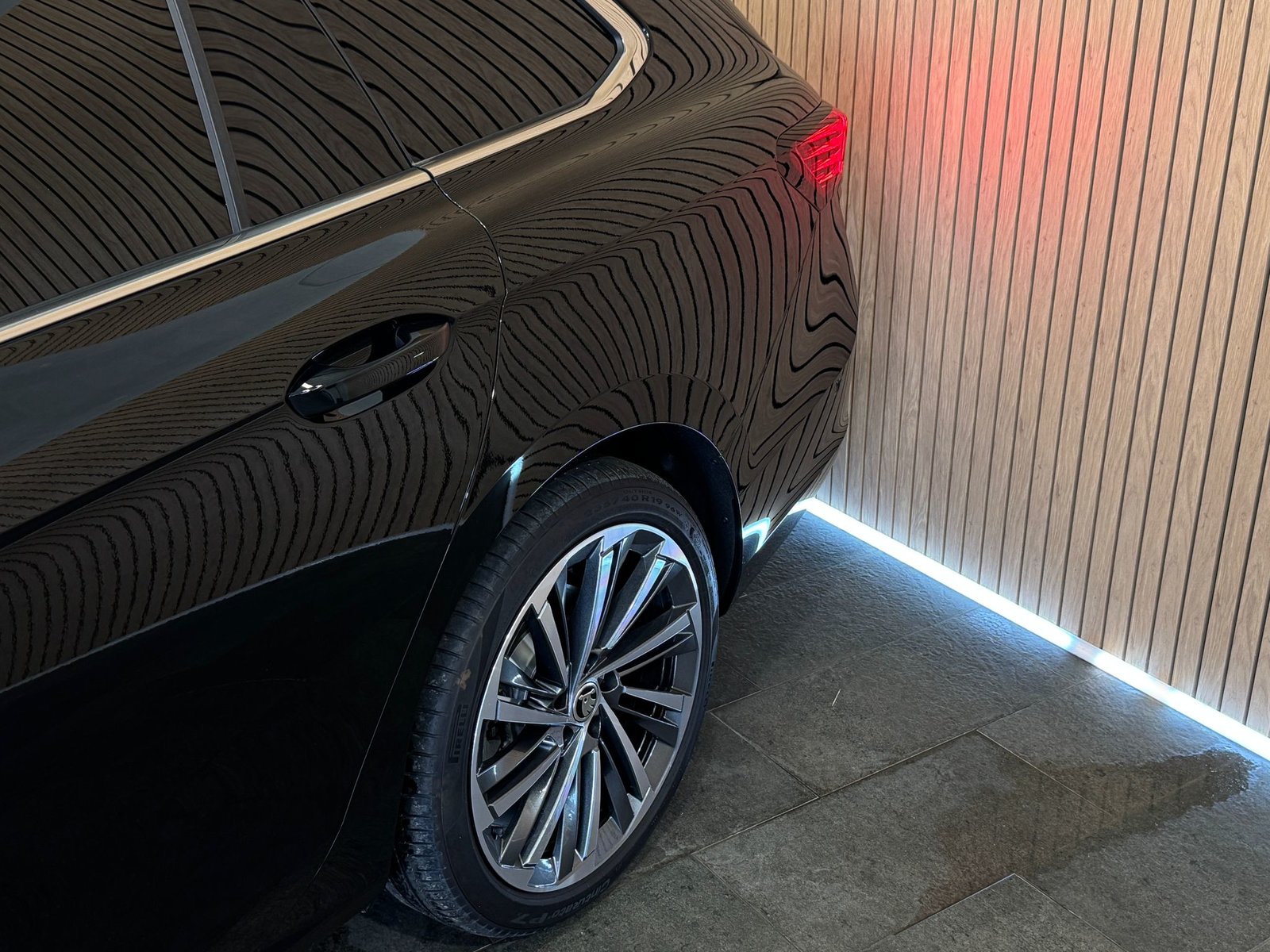 SKODA Superb Combi 1.5 TSI PHEV LK DSG * 5Jahre Garantie*, Plug-in-Hybrid Benzina/Elettrica, Auto nuove, Automatico - 4