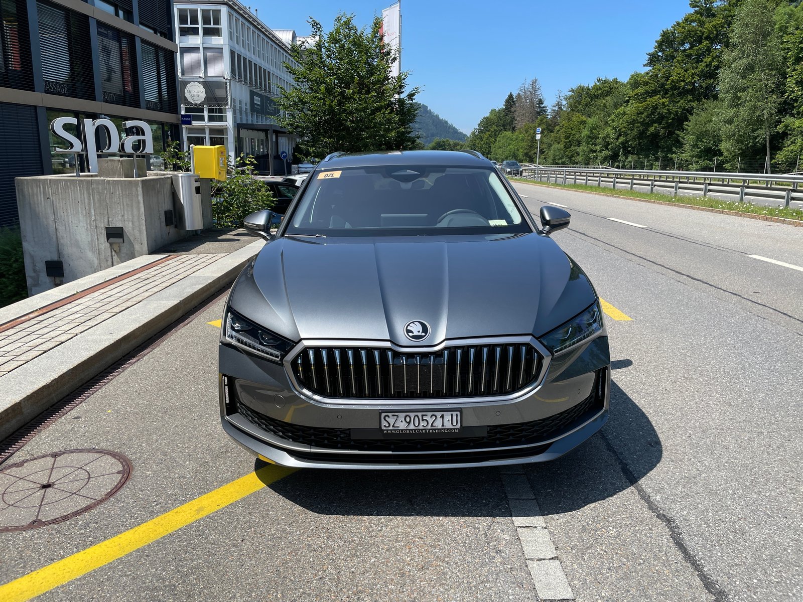 SKODA Superb Combi 2.0 TDi LK 4x4 DSG, Diesel, Voiture nouvelle, Automatique - 2