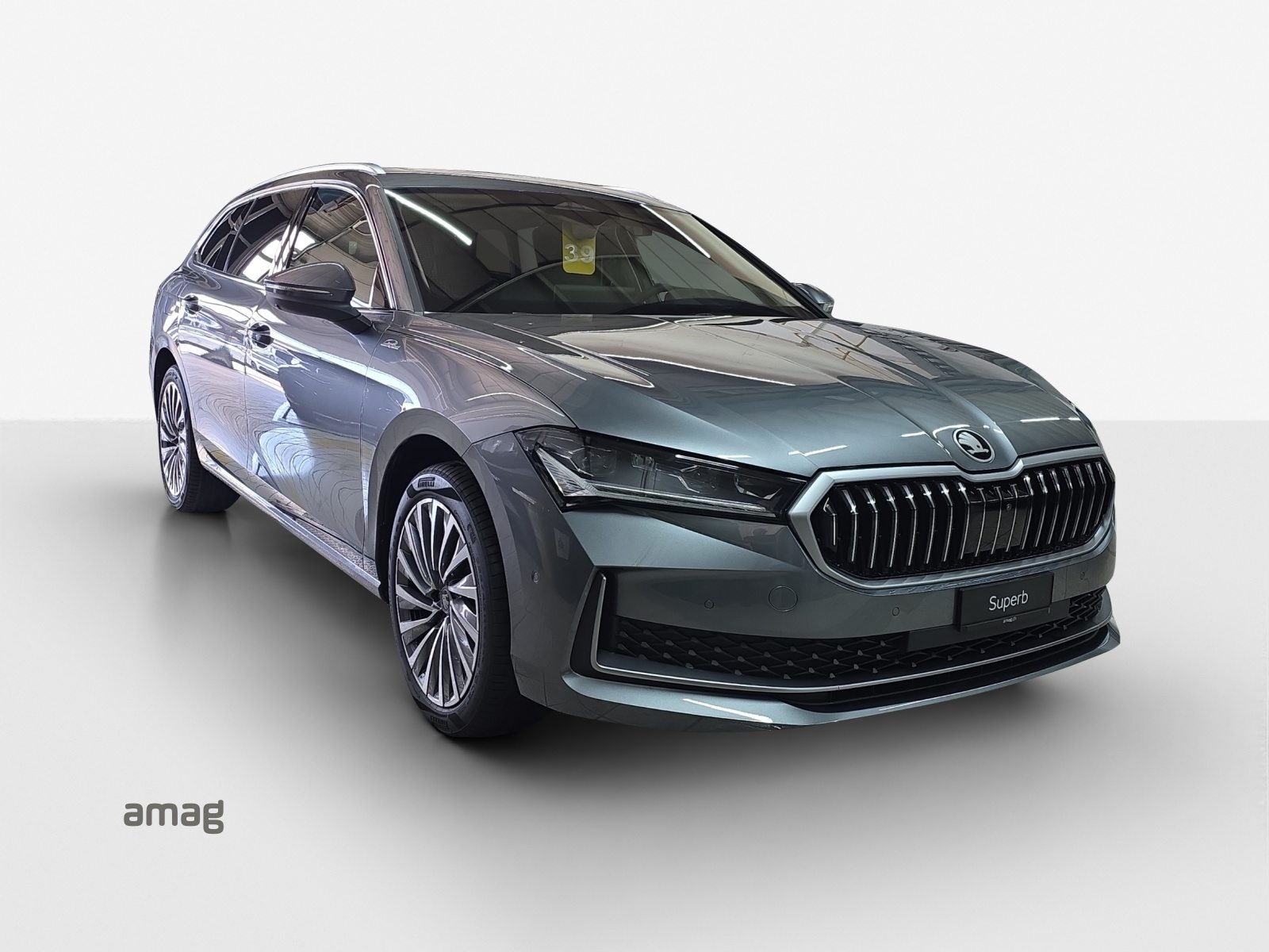SKODA Superb iV L&K, Full-Hybrid Petrol/Electric, New car, Automatic - 6