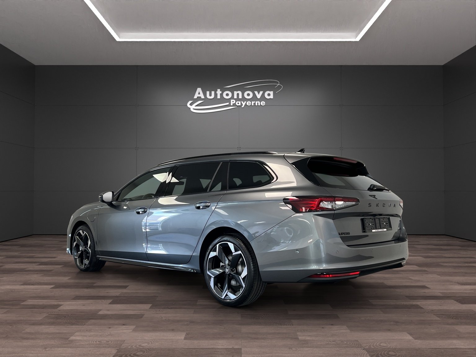 SKODA Superb Combi 1.5 TSI PHEV Sportline DSG, Plug-in-Hybrid Benzin/Elektro, Neuwagen, Automatik - 4