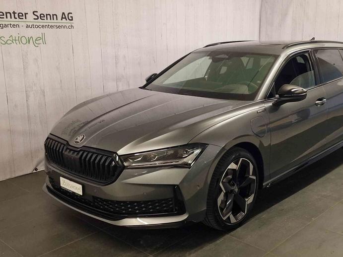 SKODA Superb iV Sportline, Hybride Intégral Essence/Électricité, Voiture nouvelle, Automatique