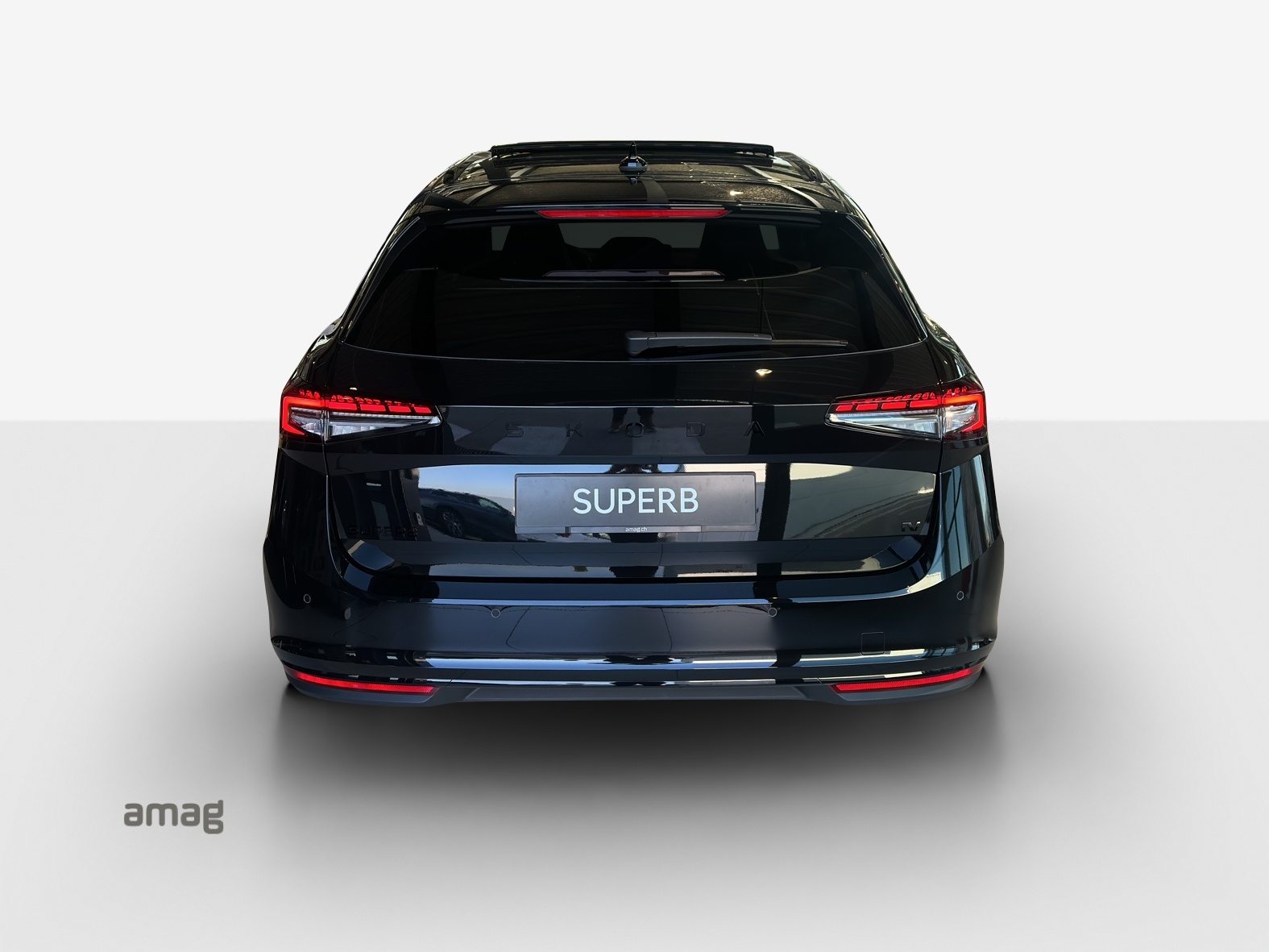 SKODA Superb iV Sportline, Voll-Hybrid Benzin/Elektro, Neuwagen, Automatik - 4