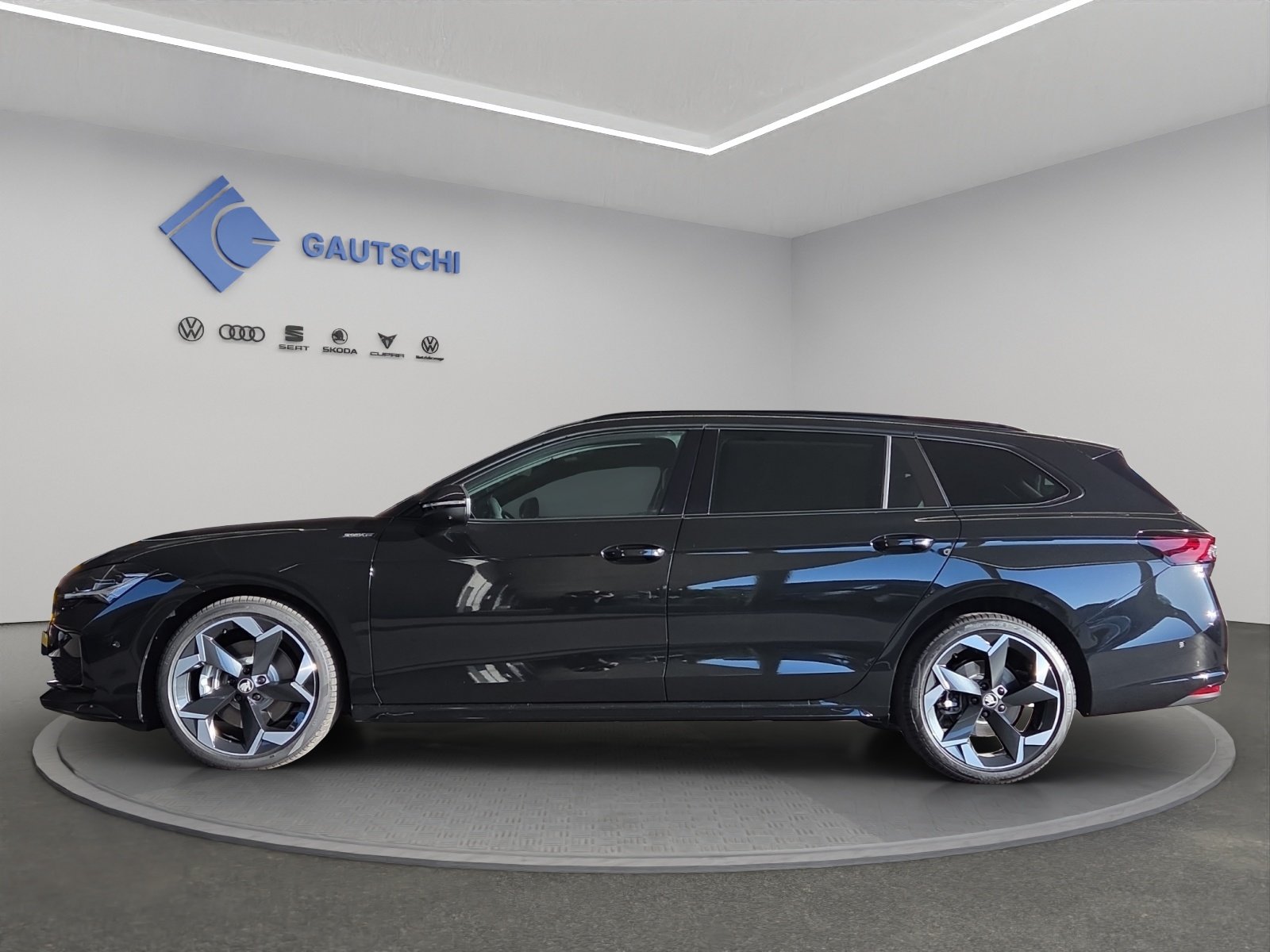 SKODA Superb Combi 2.0 TDi Sportline 4x4 DSG, Diesel, Voiture nouvelle, Automatique - 2